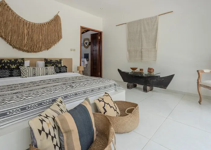 Villa Arev, 4br Family-friendly In Umalas, Garden & Pool *