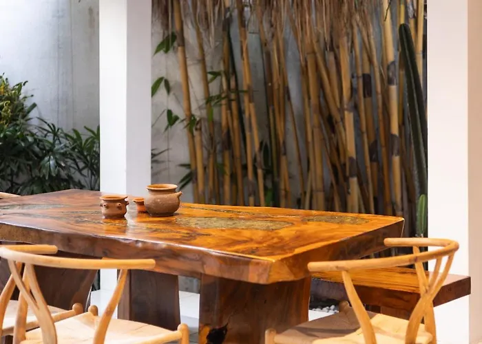 Arev, 4br Family-friendly In Umalas, Garden & Pool Kerobokan