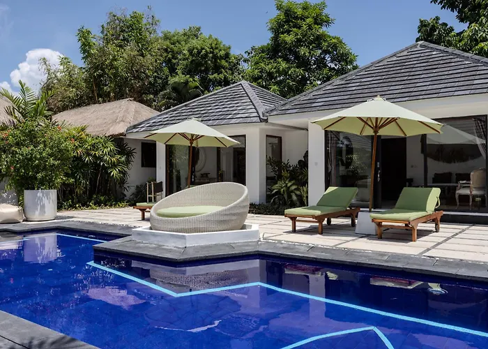 Arev, 4br Family-friendly In Umalas, Garden & Pool Kerobokan